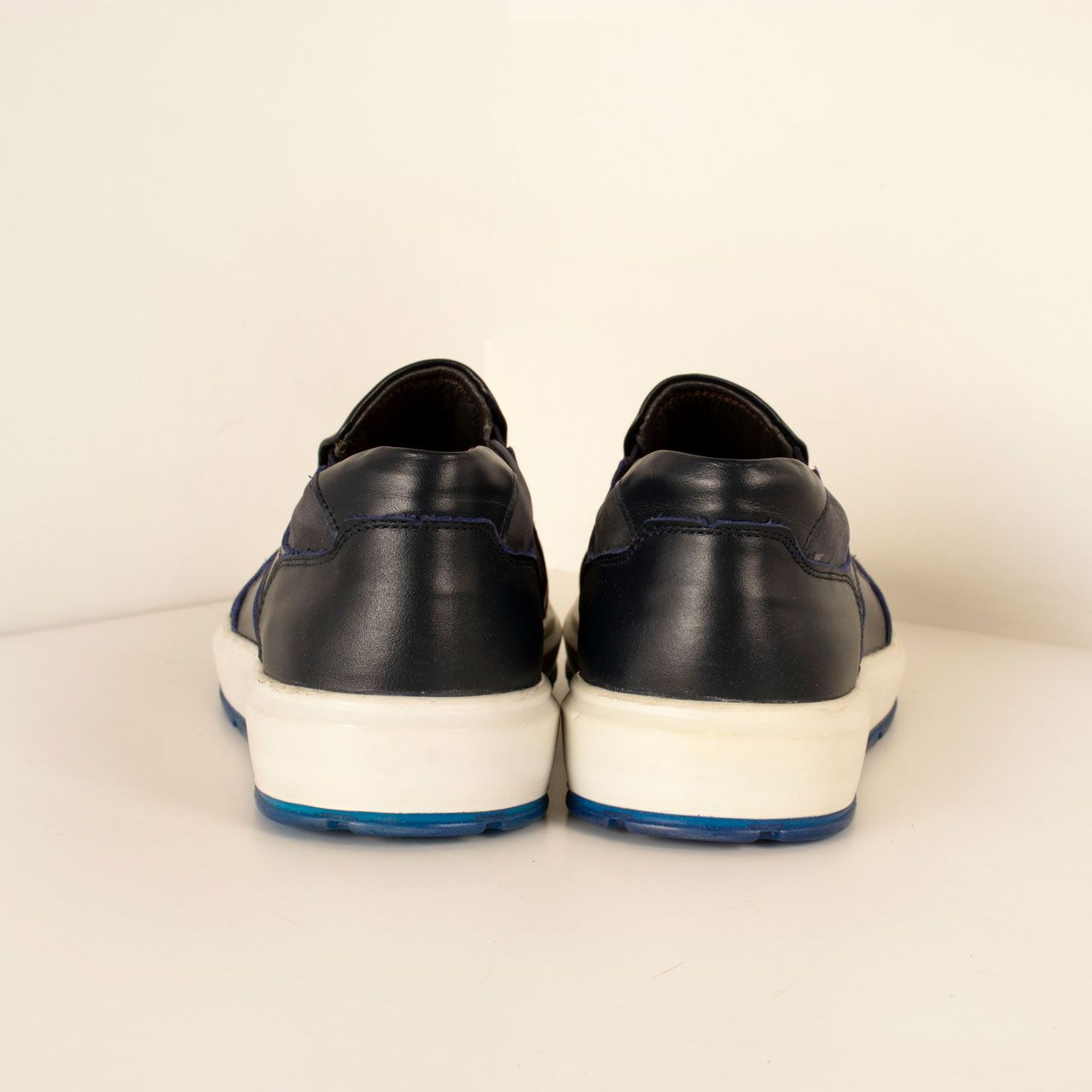  کفش روزمره مردانه پارینه چرم مدل SHO194-11 -  - 4