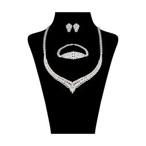 نیم ست نقره زنانه سینانر کد SN-R0021