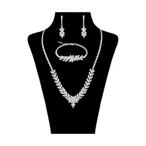 نیم ست نقره زنانه سینانر کد SN-R0025