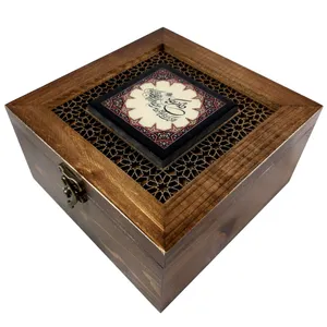 جعبه هدیه چوبی طرح آیه و ان یکاد کد KNMB5107