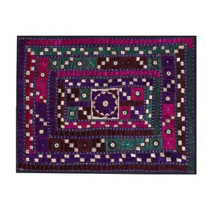 رومیزی سوزن دوزی کد SOOZMOS1