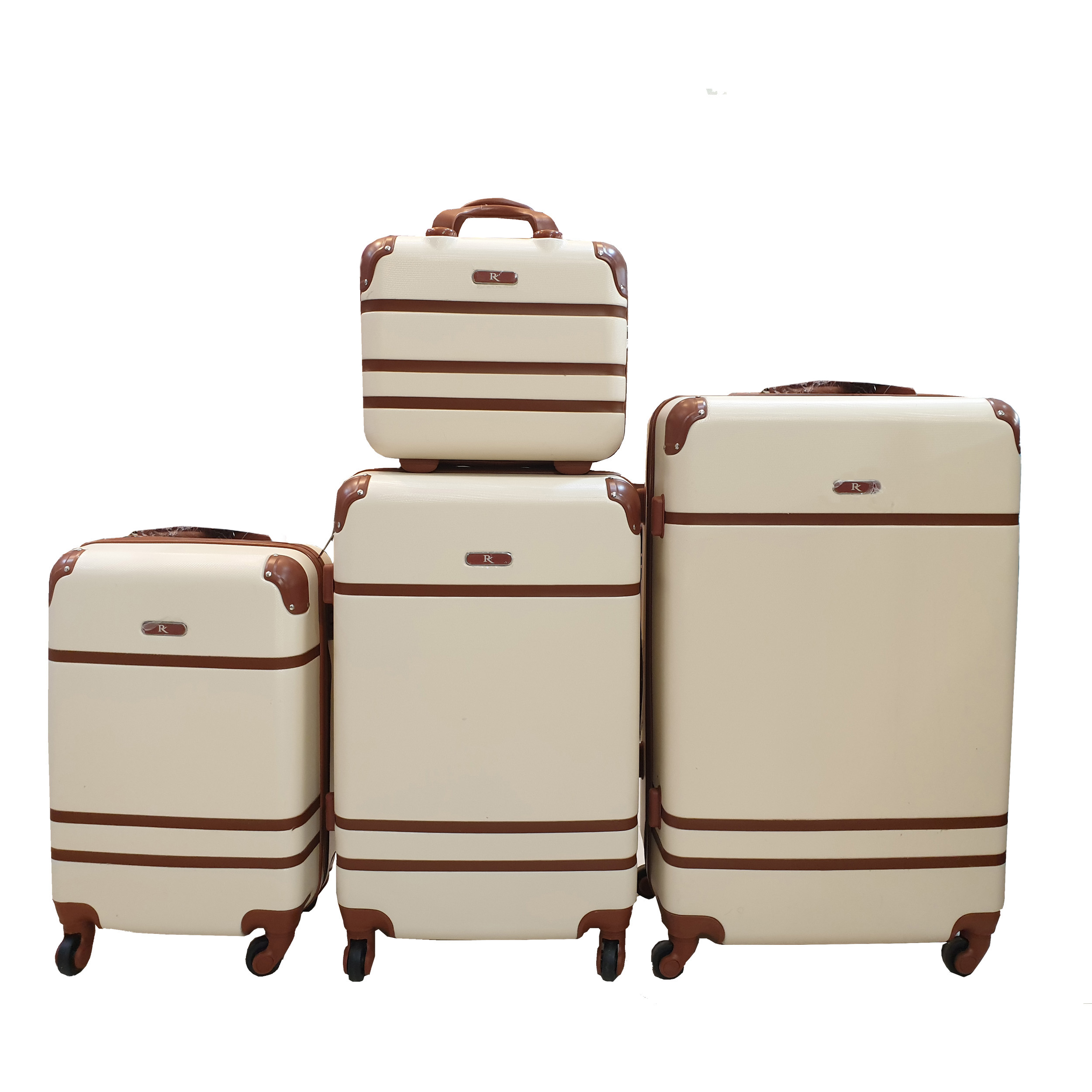 مجموعه 4 عددی چمدان پی کی کد B002