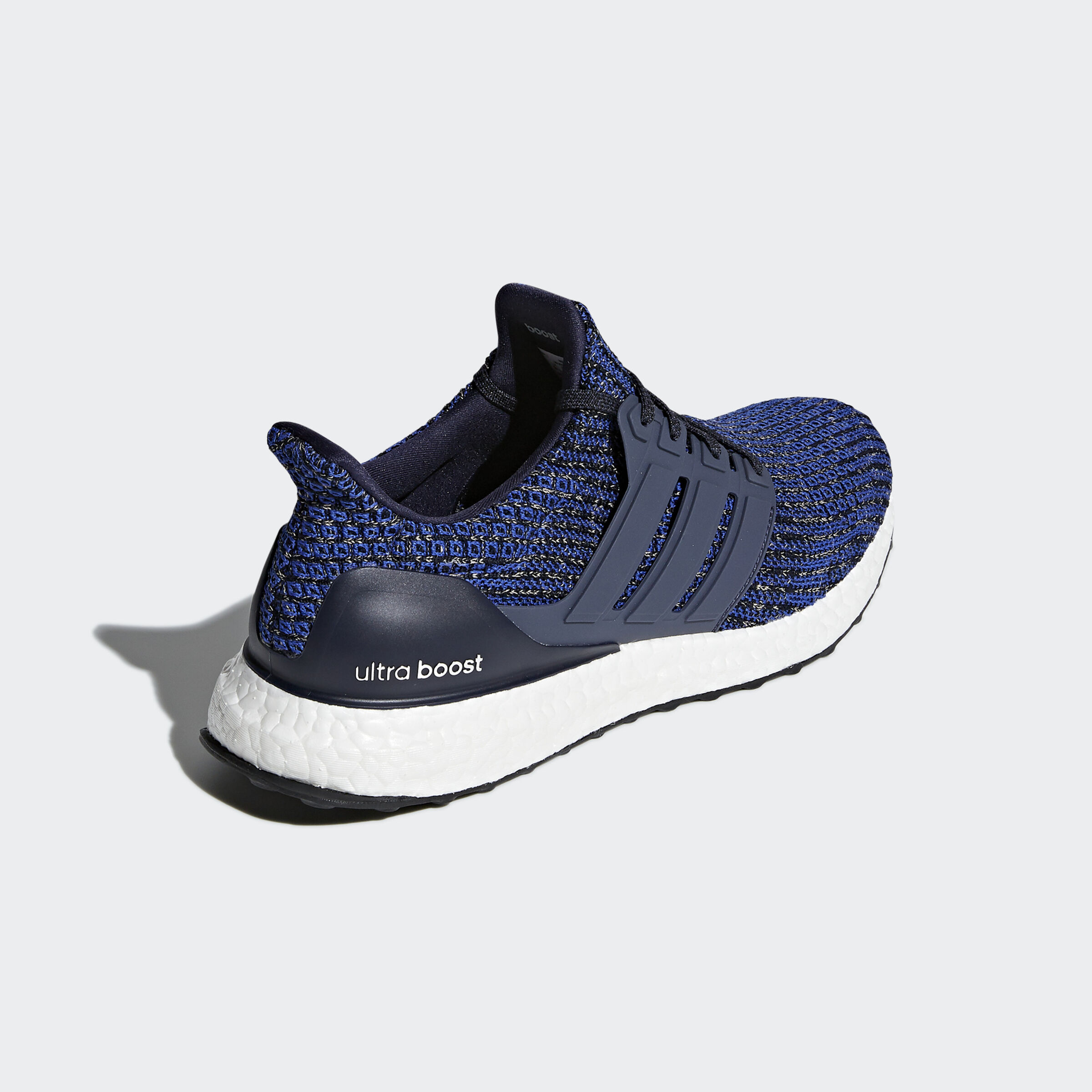 کفش مخصوص دویدن مردانه آدیداس مدل UltraBoost 4.0