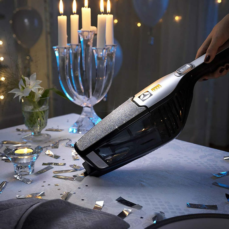 جارو شارژی الکترولوکس مدل ZB3015SW