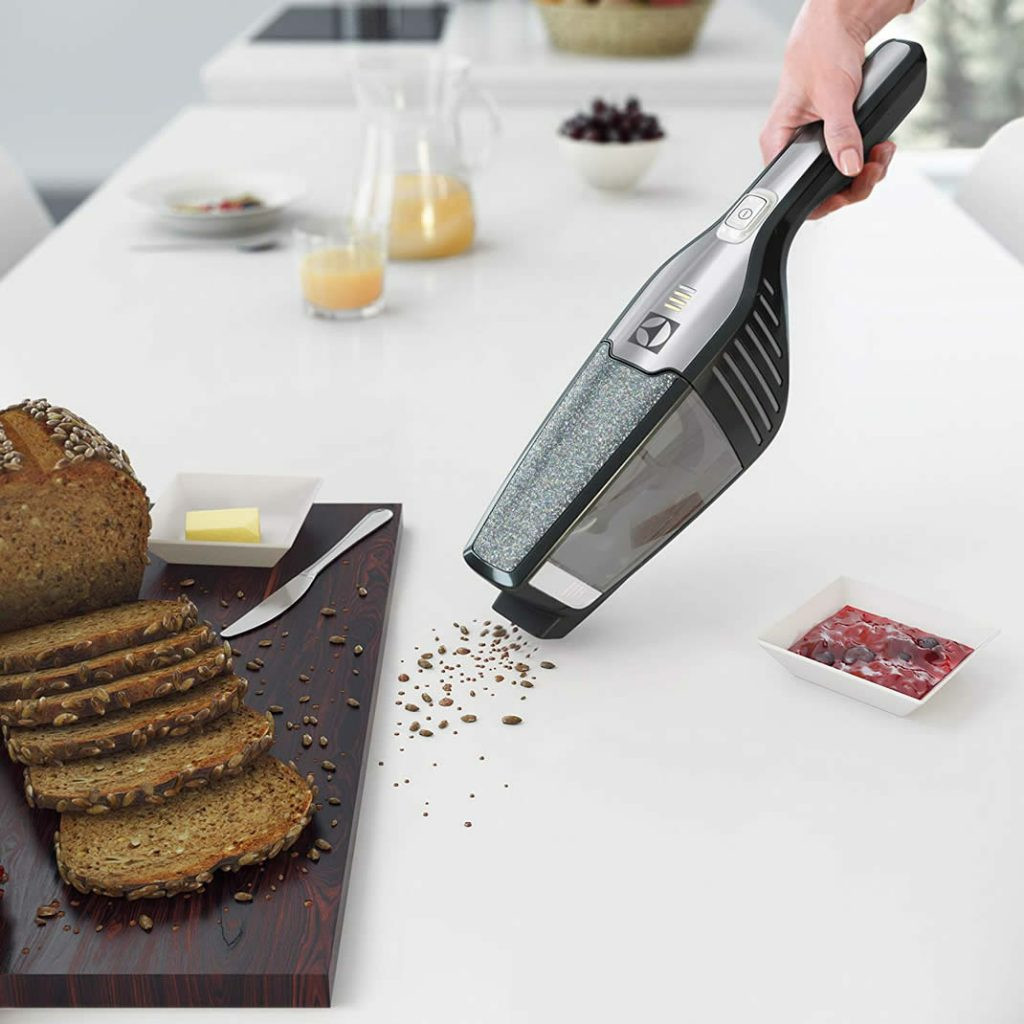 جارو شارژی الکترولوکس مدل ZB3015SW جارو شارژی الکترولوکس مدل ZB3015SW