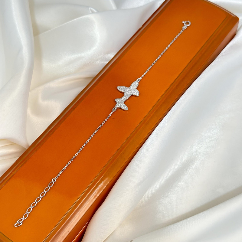 دستبند زنجیری نقره زنانه مدل پروانه