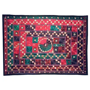 رومیزی سوزن دوزی کد SOOZMOS5