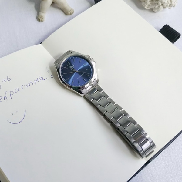 ساعت مچی عقربه ای زنانه کیو اند کیو مدل qa07j202y ساعت مچی عقربه ای زنانه کیو اند کیو مدل qa07j202y