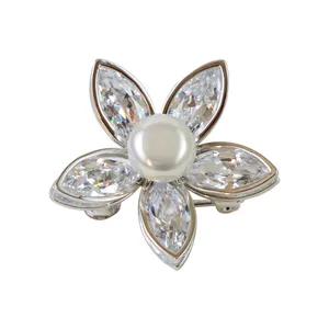 گل سینه زنانه سینانر کد SN_B066