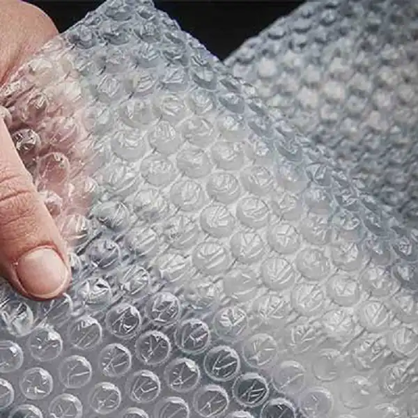 پلاستیک حبابدار ضربه گیر مدل ahh سایز 10 × 10 سانتی متر بسته 50 عددی