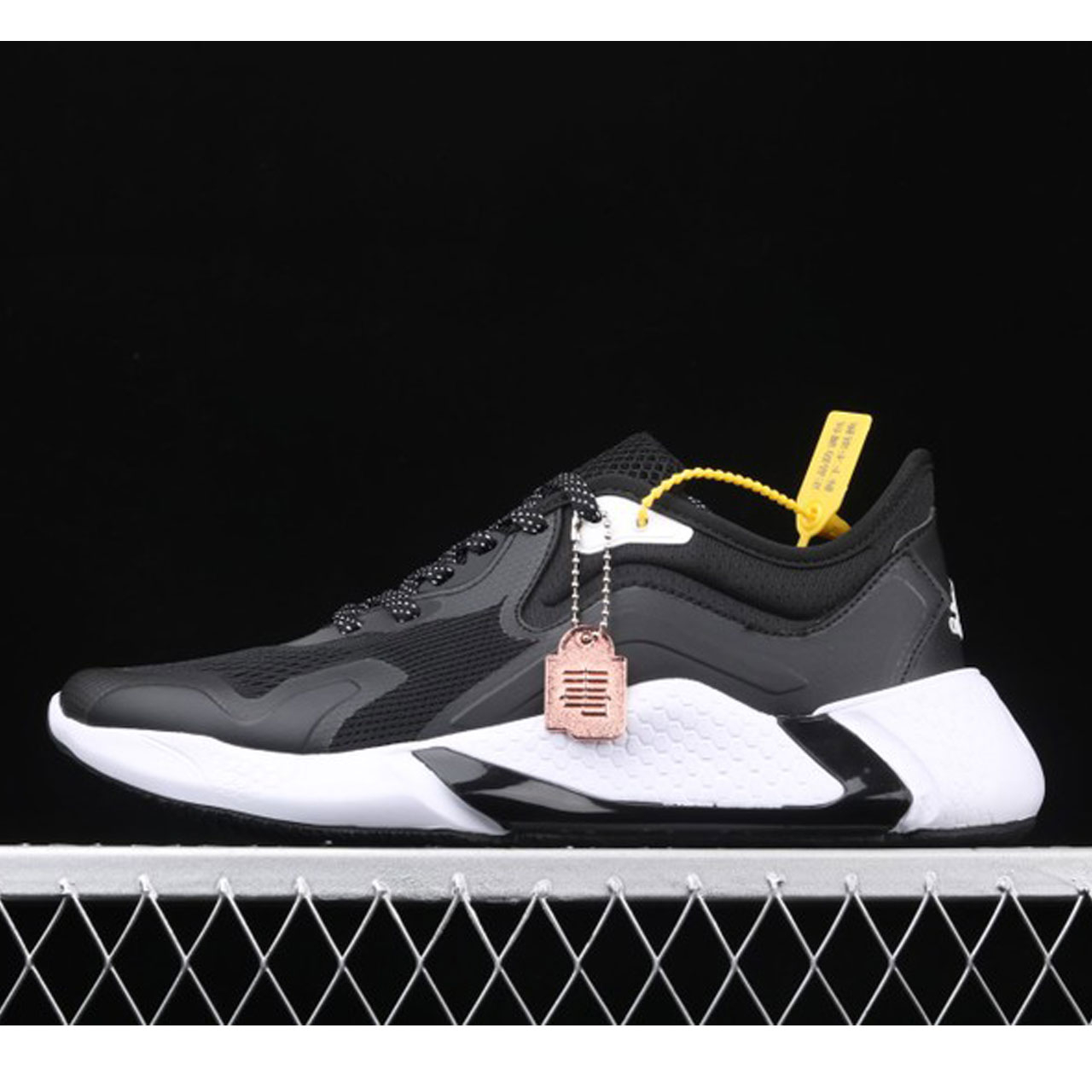  کفش مخصوص دویدن مردانه آدیداس مدل Alpha Bounce