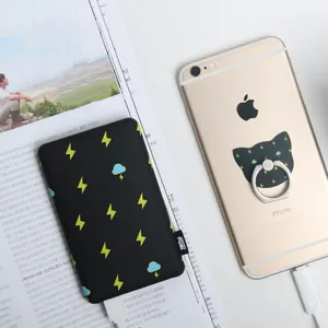 شارژر همراه مائوکسین مدل TOLA-Lighting ظرفیت 8000 میلی آمپر ساعت