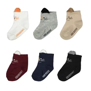 جوراب نوزادی کد 111 مجموعه 6 عددی