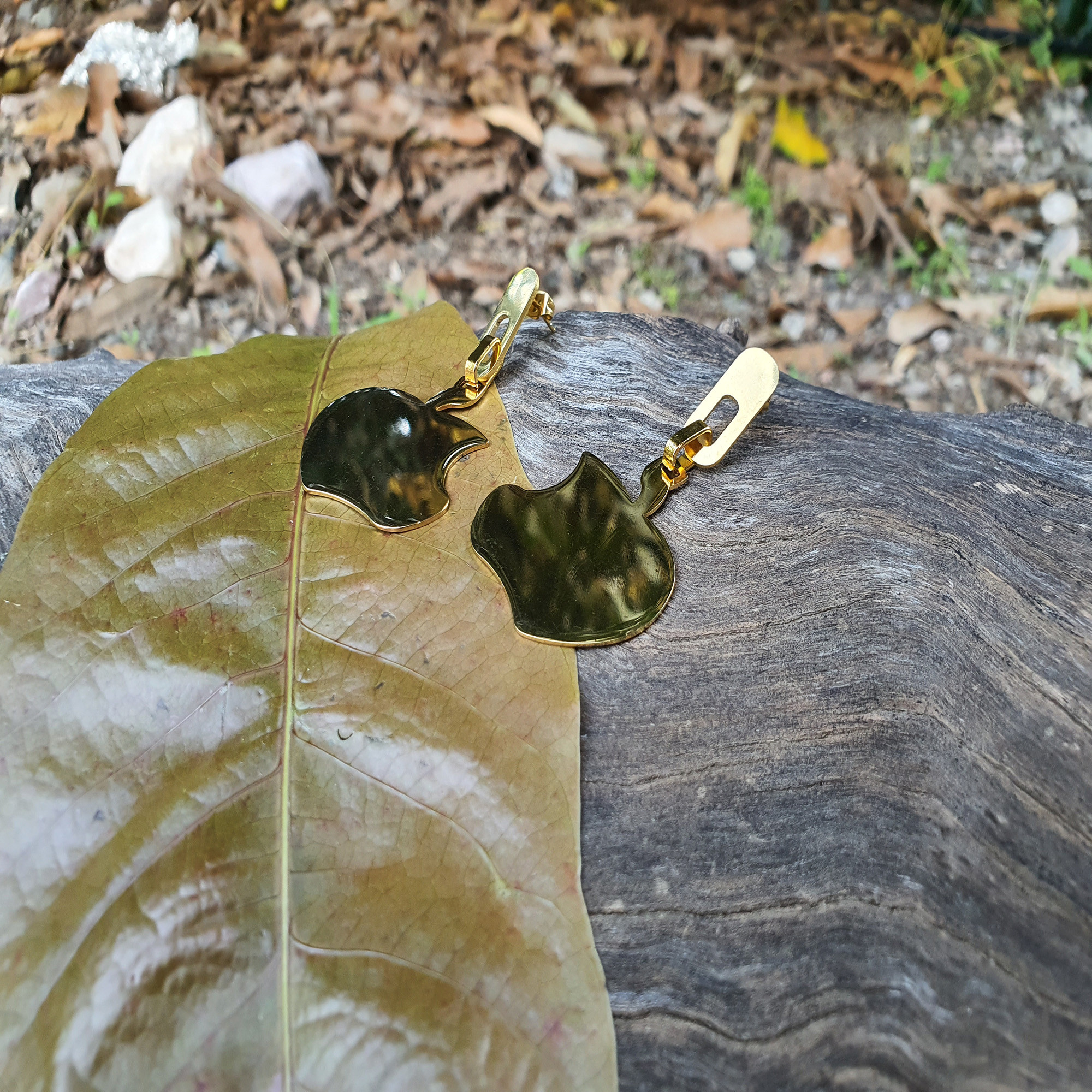 گوشواره زنانه طرح سیب کد GO1505 گوشواره زنانه طرح سیب کد GO1505