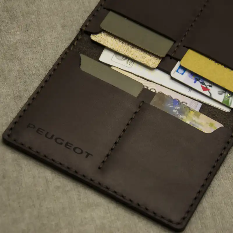 کیف مدارک چرمینه اسپرت طرح پژو کد 60024