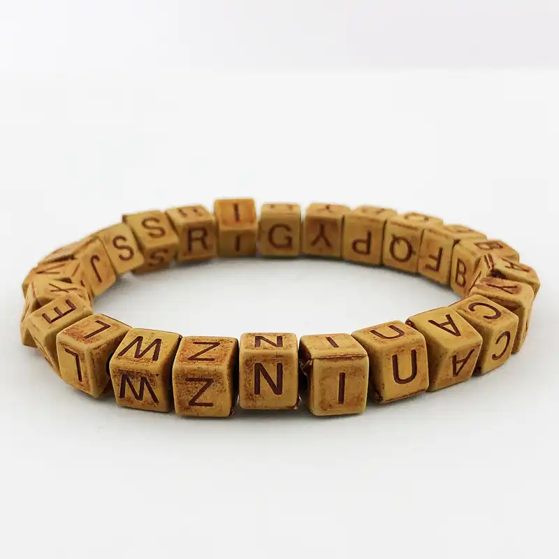 دستبند گالری عزیزی طرح حروف مدل gz98822