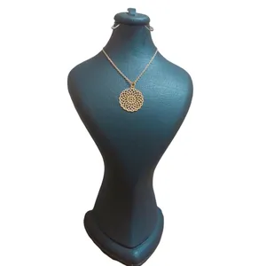 گردنبند زنانه مدل پنجره ای