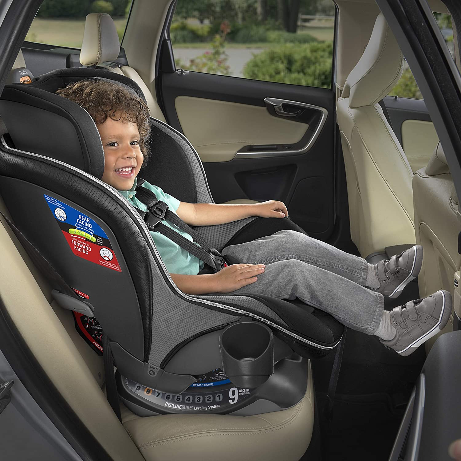 صندلی خودرو کودک چیکو مدل NextFit Zip Max