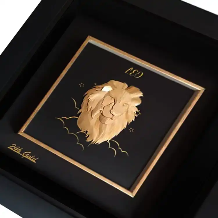 تابلو طلا کوب زرکات طرح ماه تولد مرداد ماه مدل F115