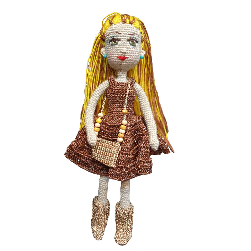 عروسک بافتنی مدل لیسا