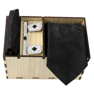 ست کراوات و دستمال جیب و دکمه سر دست مردانه کد 407