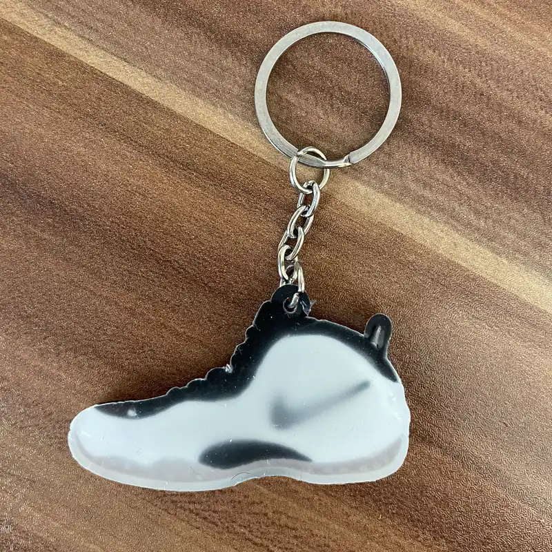 جاکلیدی طرح کفش کد 31