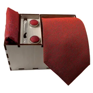 ست کراوات و دستمال جیب و دکمه سر دست مردانه کد 250