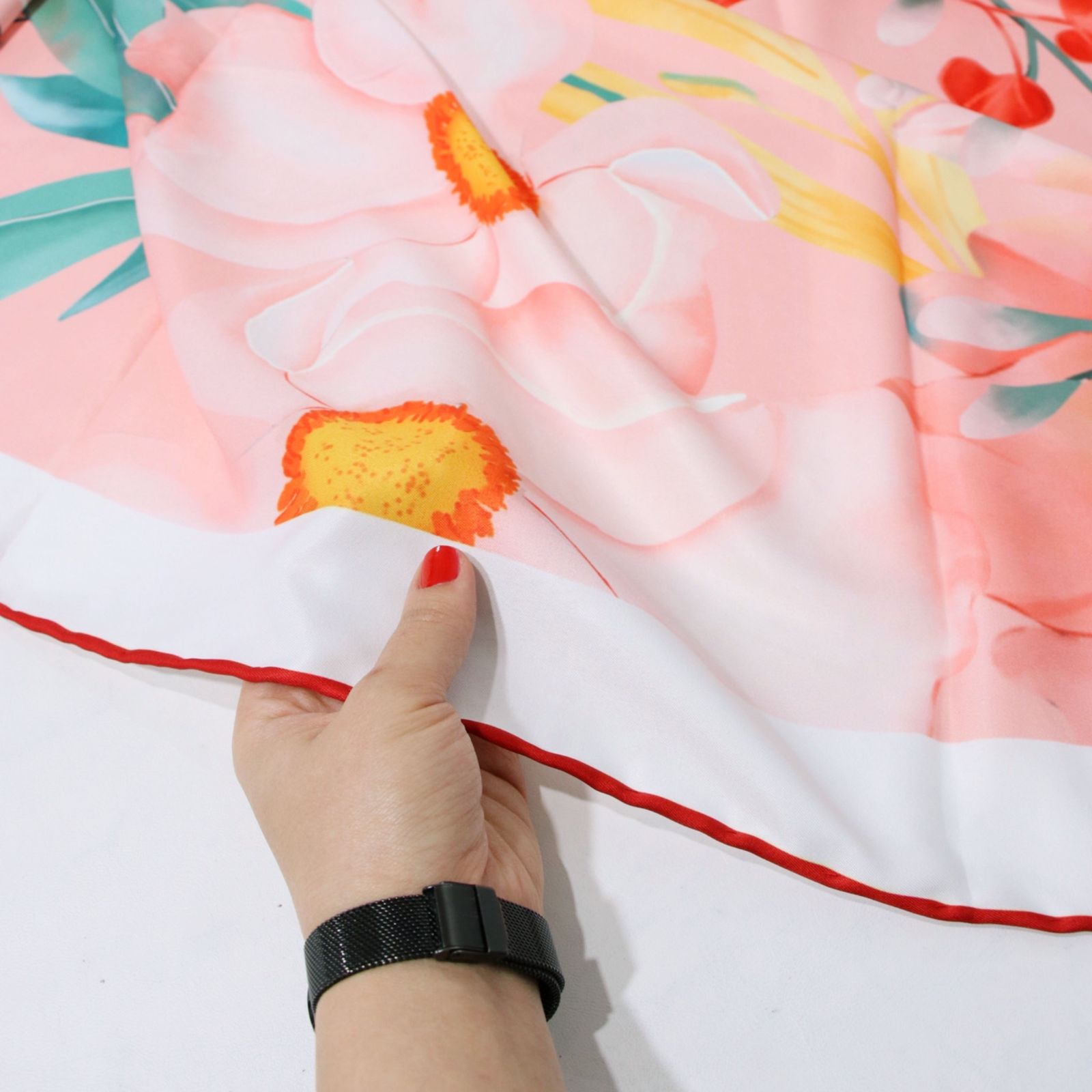 روسری زنانه مدل ابریشم توییل گل کد a-5066 - - 13