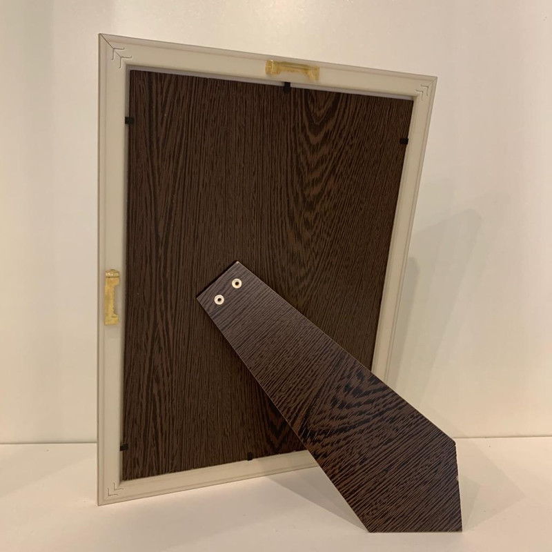 قاب عکس مدل 852-202-21-G سایز 20×30 سانتی متر
