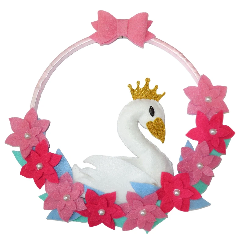 آویز تزئینی مدل حلقه گل و قو