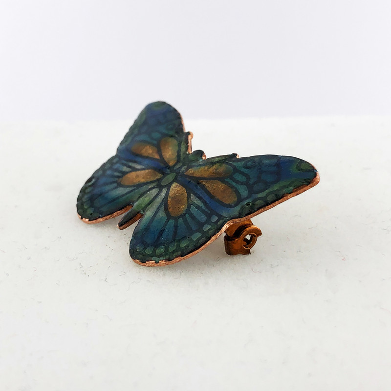 گل سینه آراسته طرح پروانه مدل GZ98897 گل سینه آراسته طرح پروانه مدل GZ98897