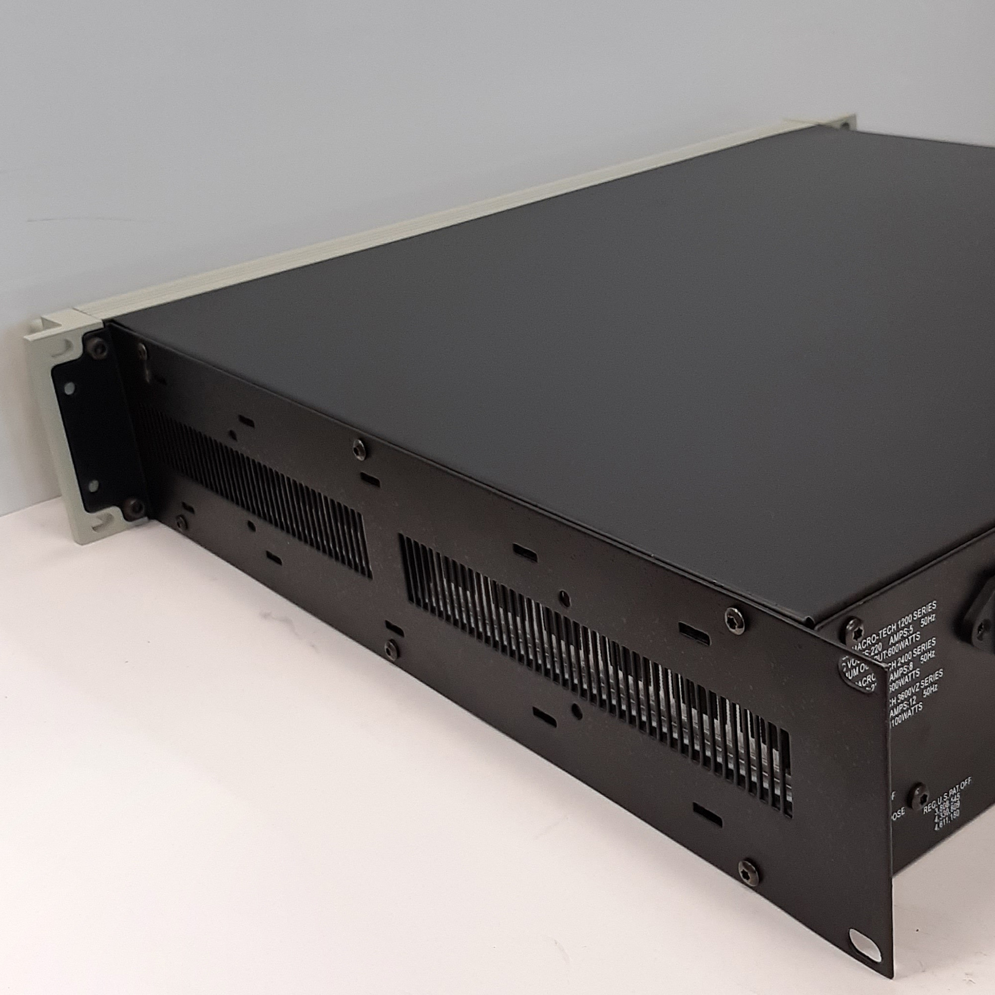 پاور آمپلی فایر کرون مدل Macro-Tech 1200 پاور آمپلی فایر کرون مدل Macro-Tech 1200