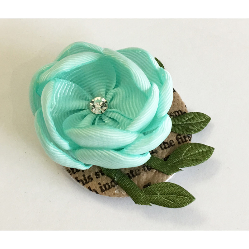 گل سینه دخترانه طرح گل CUP1 گل سینه دخترانه طرح گل CUP1