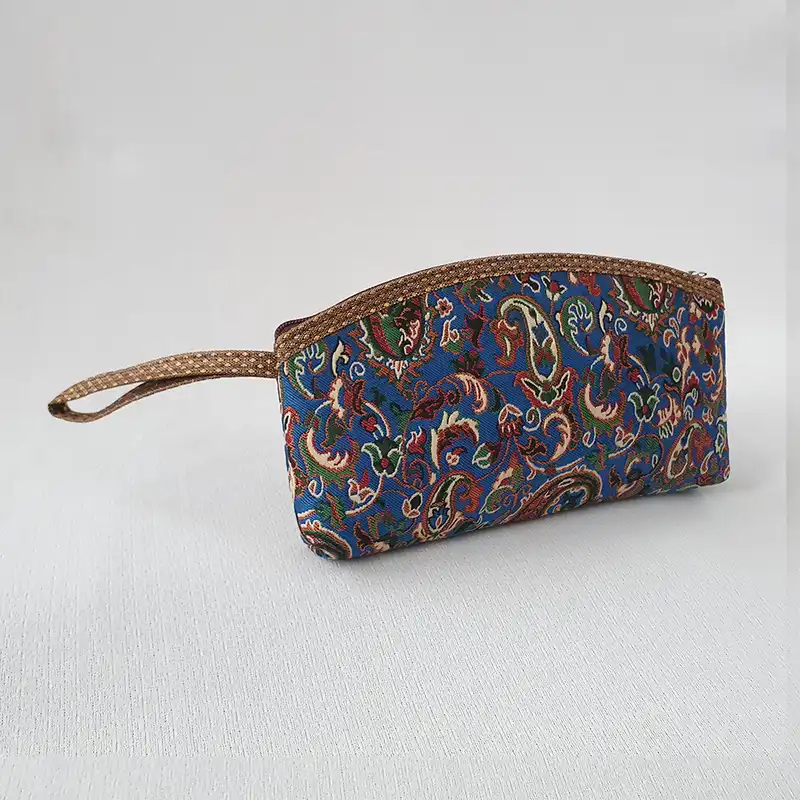 کیف لوازم آرایش طرح ترمه مدل B-006