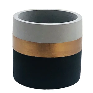 گلدان بتنی مدل C5