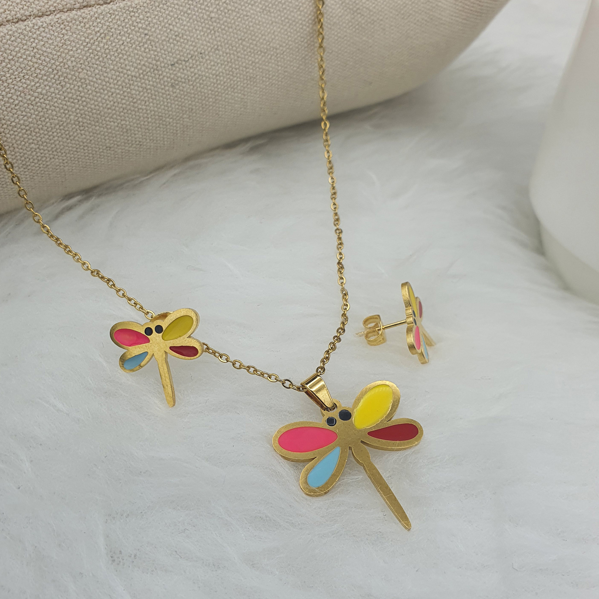 نیم ست دخترانه طرح شاپرک کد NS1206