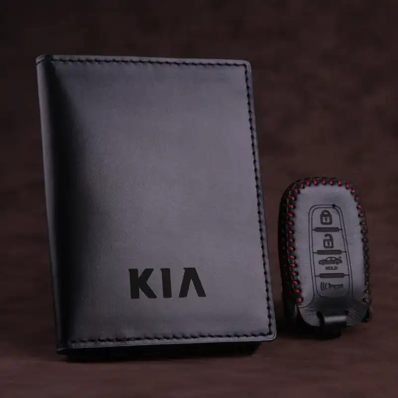 ست هدیه چرم ماکان طرح کیا کد sh-401