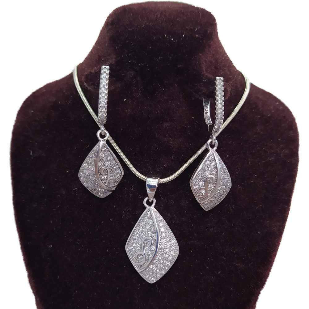 نیم ست نقره زنانه کد SR1102