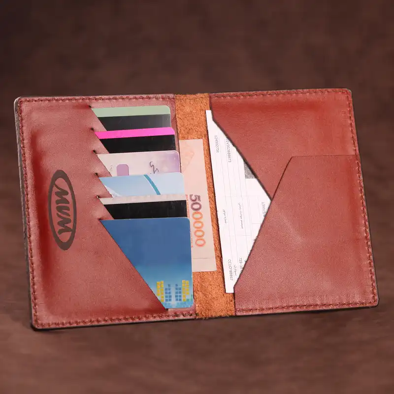 ست هدیه چرم ماکان طرح MVM کد sh-551