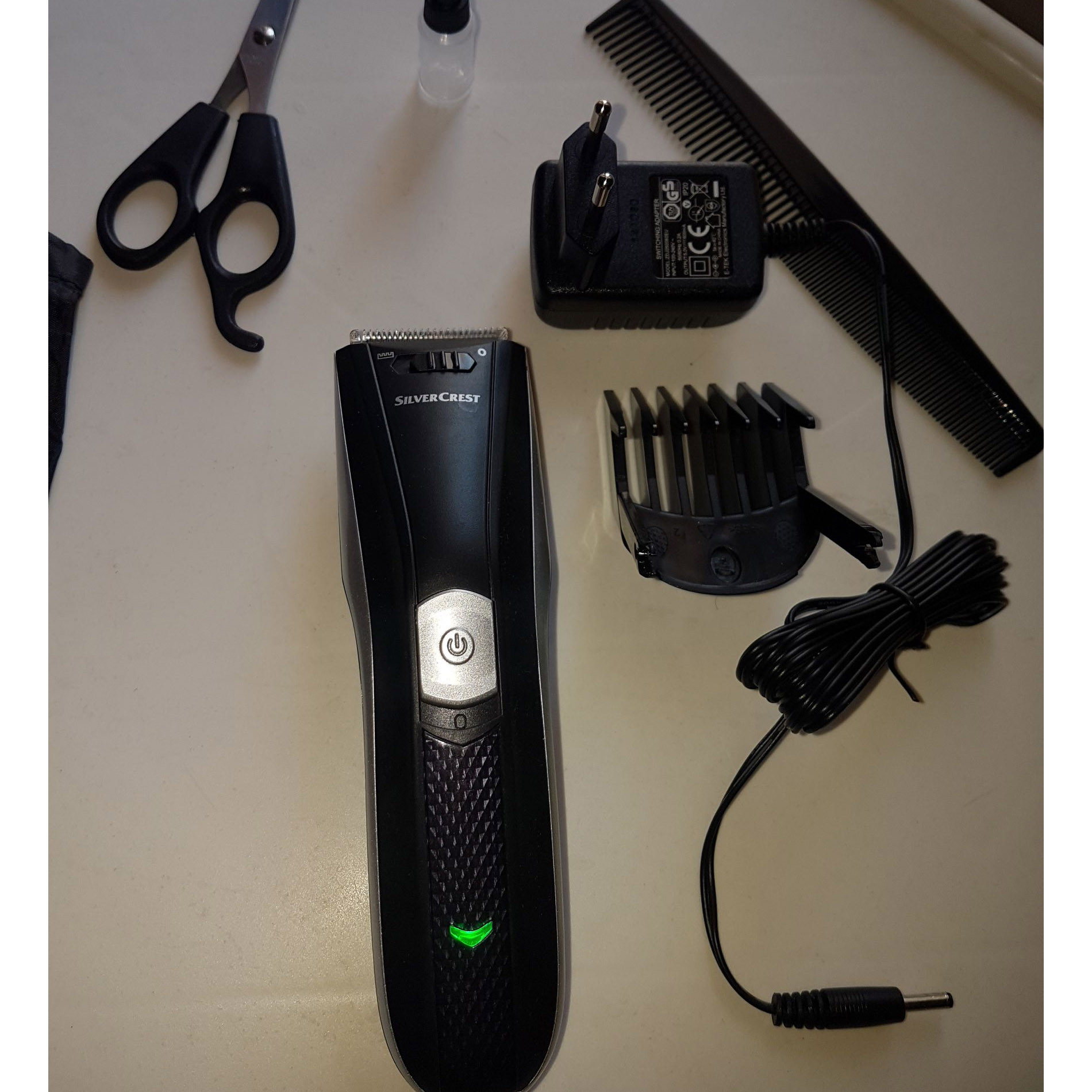 ماشین اصلاح موی صورت سیلور کرست مدل SHBS 600 A1 ماشین اصلاح موی صورت سیلور کرست مدل SHBS 600 A1