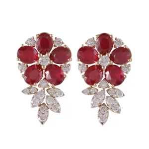 گوشواره طلا 18 عیار زنانه جواهری گاندی مدل 29682