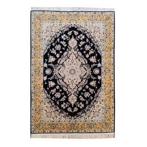 فرش دستباف یک و نیم متری طرح نایین مدل D