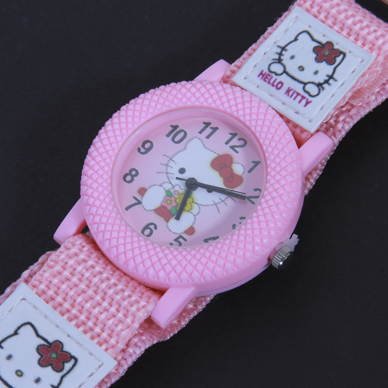 ساعت مچی عقربه ای بچگانه کد WHK-001 ساعت مچی عقربه ای بچگانه کد WHK-001