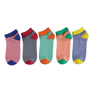 جوراب پسرانه ال سی وایکیکی کد 0S1808Z4 مجموعه 5 عددی