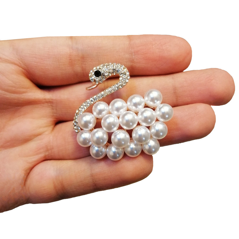 گل سینه زنانه طرح قو کد rst015 گل سینه زنانه طرح قو کد rst015