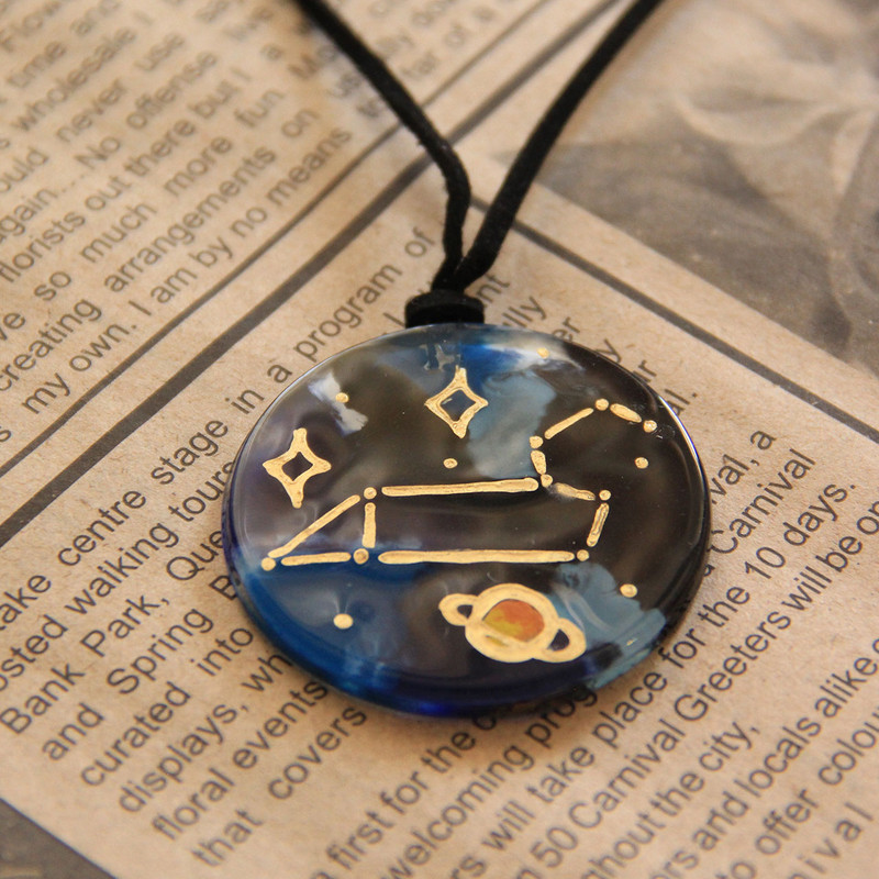 گردنبند دخترانه طرح ماه مرداد کد FG27 گردنبند دخترانه طرح ماه مرداد کد FG27