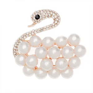 گل سینه زنانه طرح قو کد rst015