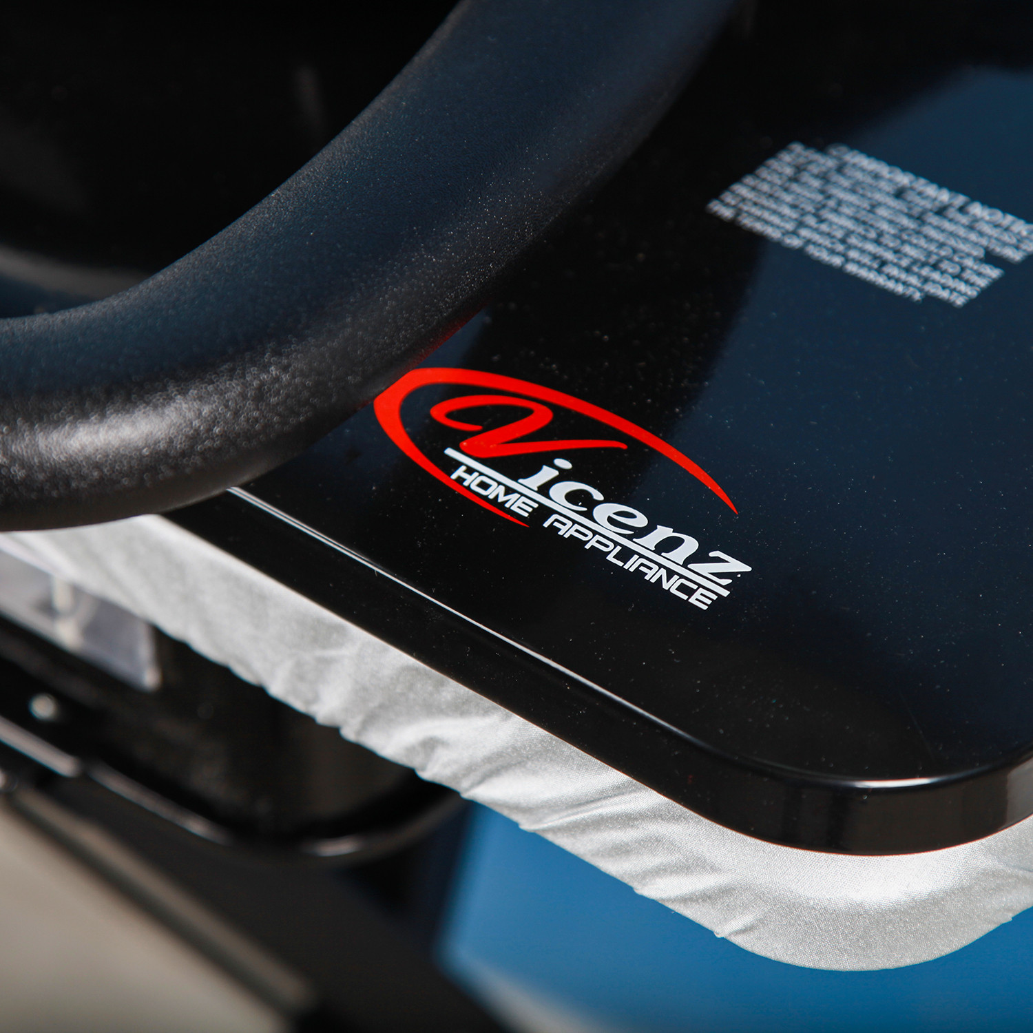 اتو پرسی ویکنز مدل vc-3170