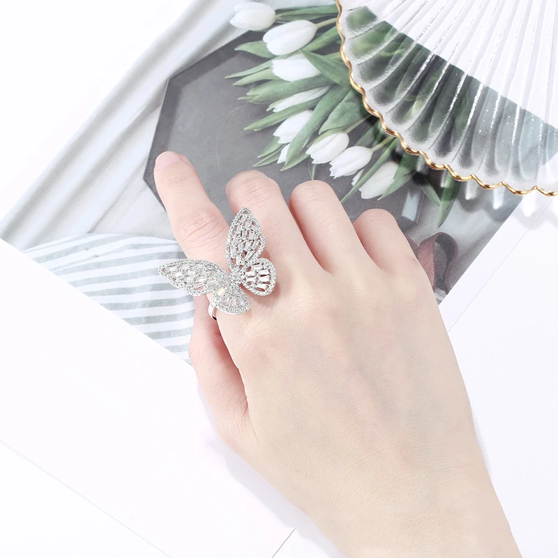 عکس شماره 3 : انگشتر زنانه طرح پروانه کد r3005