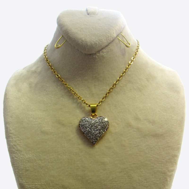 گردنبند دخترانه طرح قلب کد 043